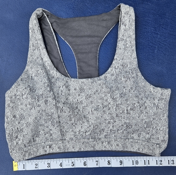 Gymshark - Grey sports bra, size Medium. - Picture 6 of 7